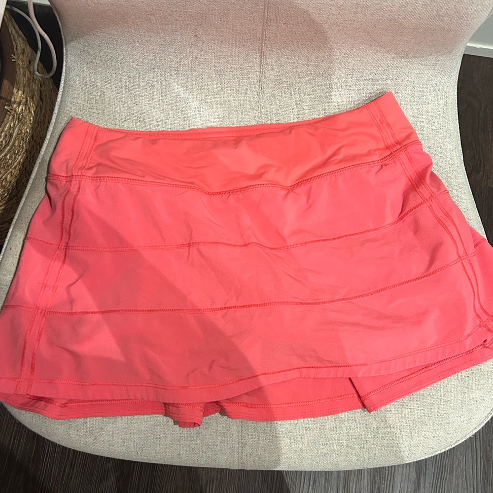 RARE color lululemon running skort size 6